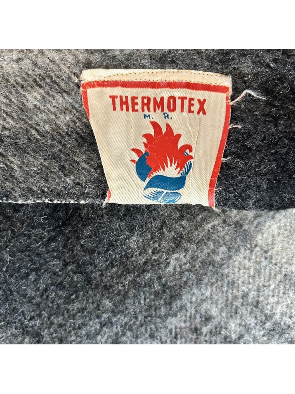 Thermotex Thermoplaid Fiap
Tome Plaid Vintage Wool Blanket with Tassels. 56x70 - Picture 4 of 9